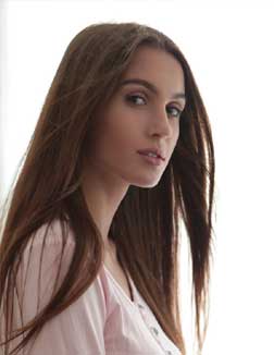 hena 22 year female call girls in Mahipalpur